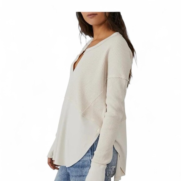 “We The Free” Monterey Thermal Top  | Oversized | Cream | XS - Picture 3 of 8